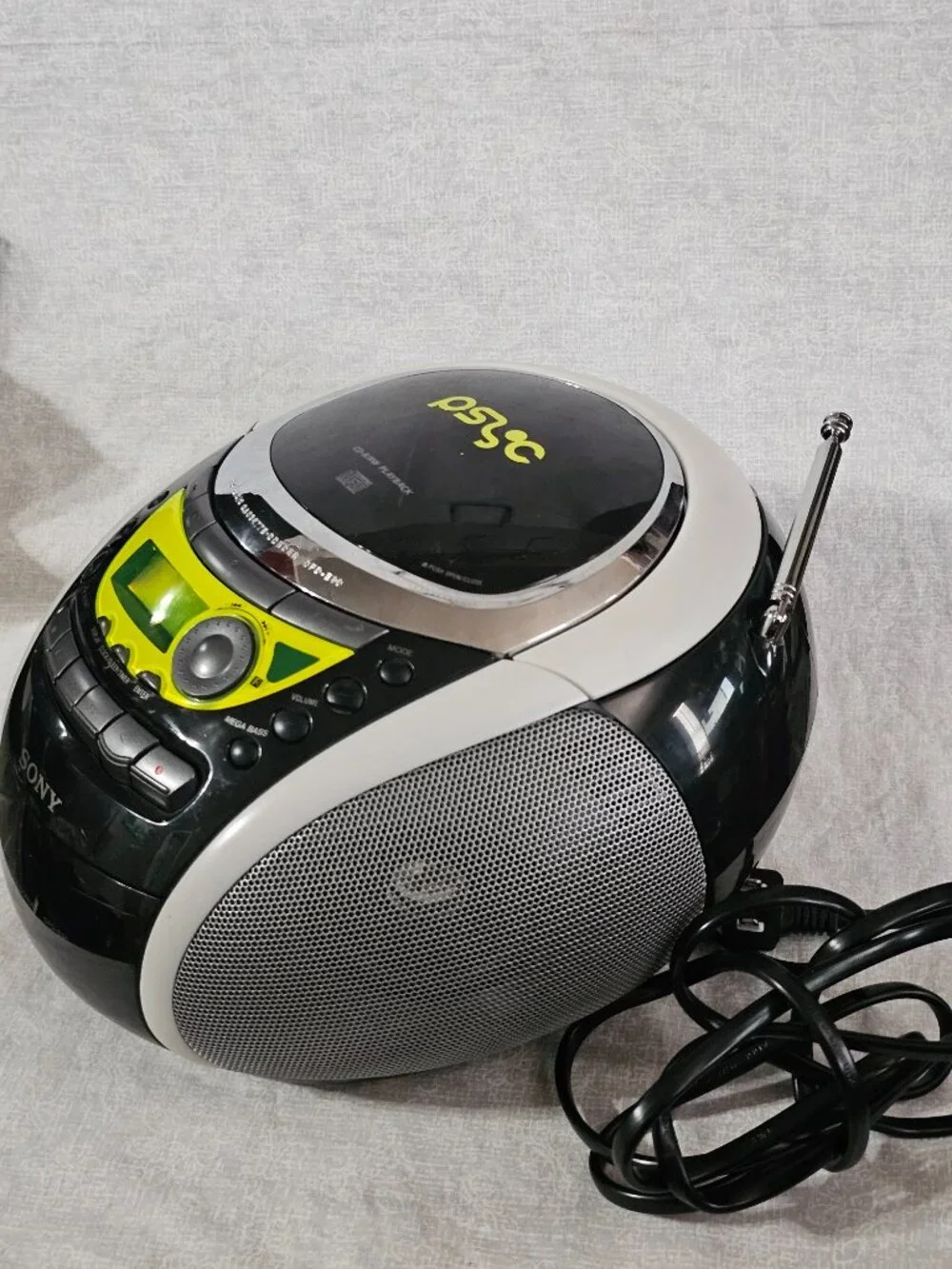 Sony PSYC CFD-E90 Boombox CD AM/FM Cassette Remote AUX Black/Yellow